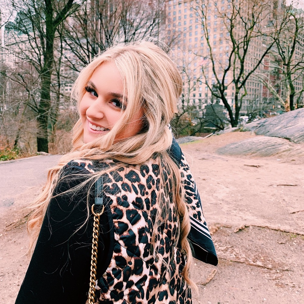 Meet your Posher, Madilyn